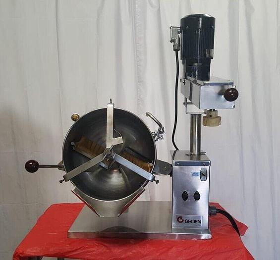 Used GROEN TDB/7-20 20 qt Jacketed Steam Mixing Kettle